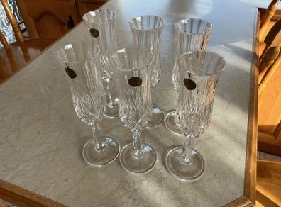 champagne glasses