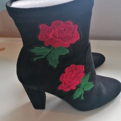 Red Rose Steve Madden size 40 ankle boots