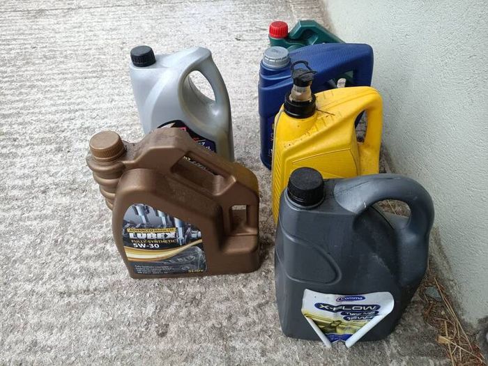Engine oil