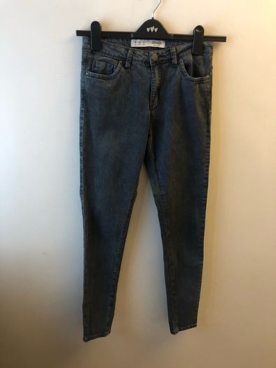 Grey jeans (size 8)