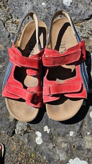 Boys Art Company Sandals size 6/eu39