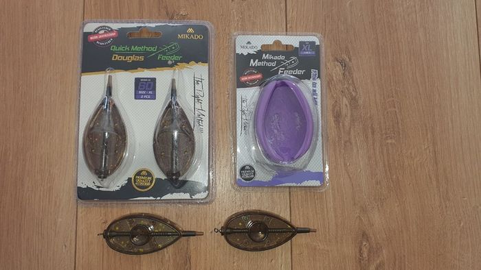 NEW - Size XL - Set of (2x60g) "Douglas" + (2x50g) ,,Aperio'' Mikado Method Feeder Q.M.F. System + Mould - Carp Tench Bream Feeder Method Pellet Dumbells Hybrid Roach