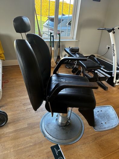barber chair