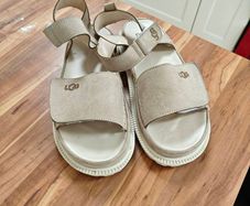 Dupe Ugg Sandles