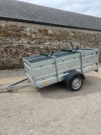 Trailer