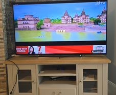 toshiba tv with stand