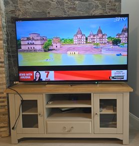 toshiba tv with stand