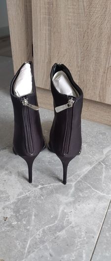 beautiful rhinestones zip front black boots size 41 Sergio todzi