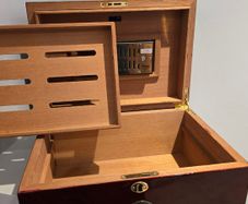 chest humidor