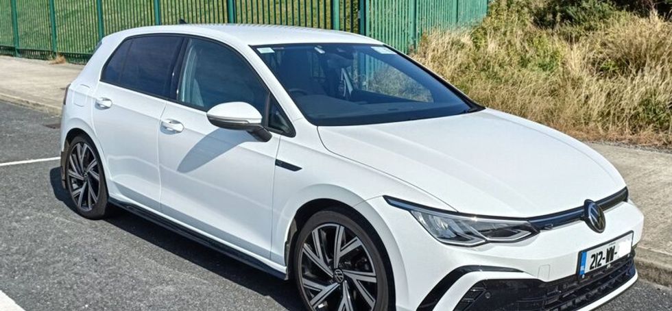 212 Vw Golf R Line 2.0 Tdi 150 Bhp