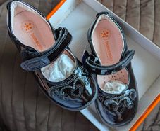 School shoes Biomechanics