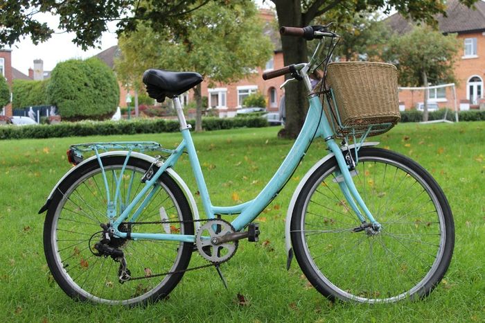 Barracuda Dorado 7 Ladies City Bike 26 Inch Small Frame Basket