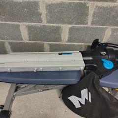 Leaf blower