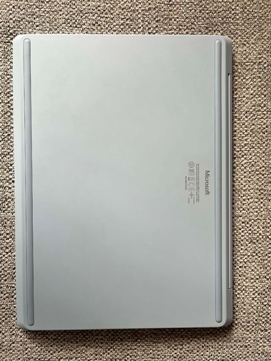12.4" Surface Laptop Go