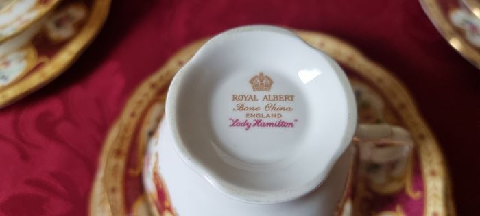 Antique 21 Piece Royal Albert Lady Hamilton Bone China Tea Set For 6 Person Setting Made In England