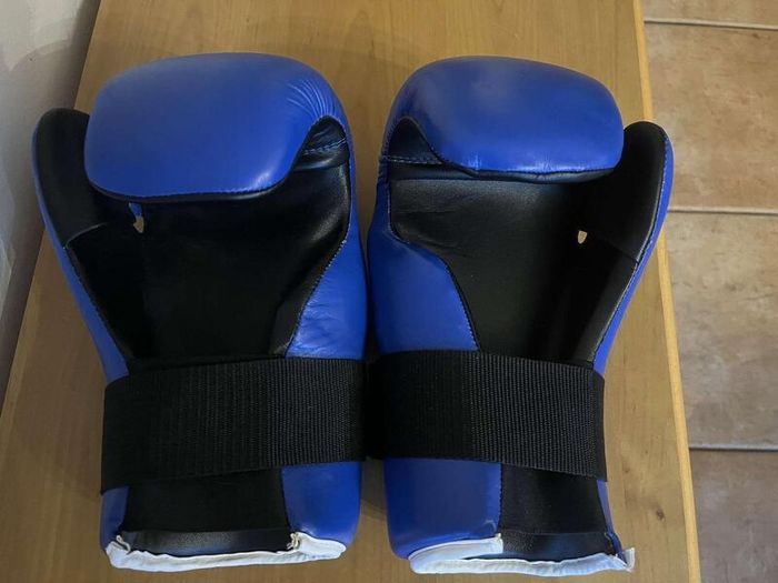Top Ten Superfight 3000 Gloves ITF