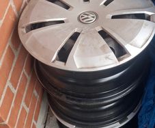 Vw transporter 6.1Steel wheels  hubcaps