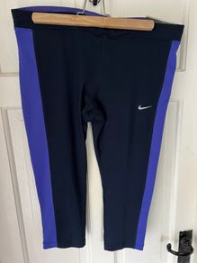 Nike Womens Capri Leggings NEW