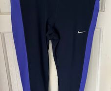 Nike Womens Capri Leggings NEW
