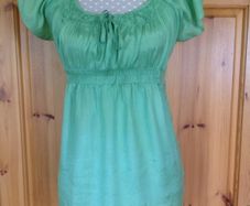 Size 10 Dorothy Perkins Pale Green Top