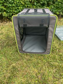 pet carrier