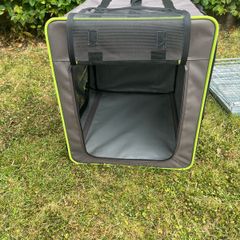 pet carrier