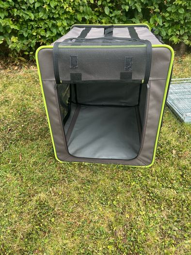pet carrier