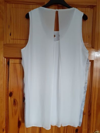 Top - Grey & White - Size 14 - NEW