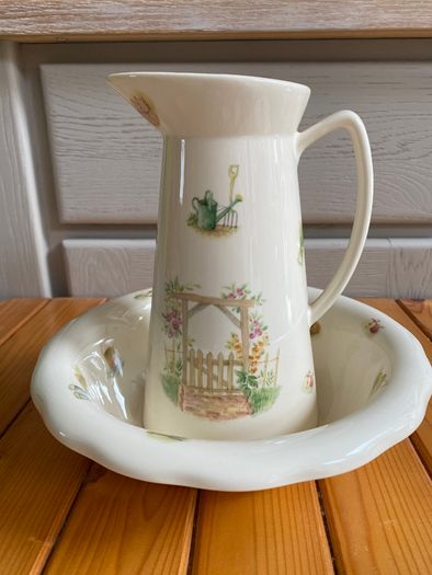 Beautiful Rare Vintage Aynsley Fine Bone China Edwardian kitchen garden - Jug and Wash Bowl