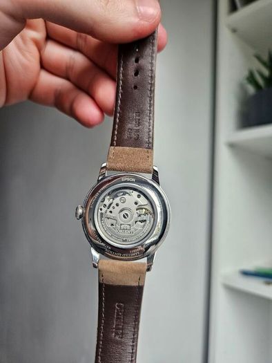 Gray Orient Bambino brown suade strap