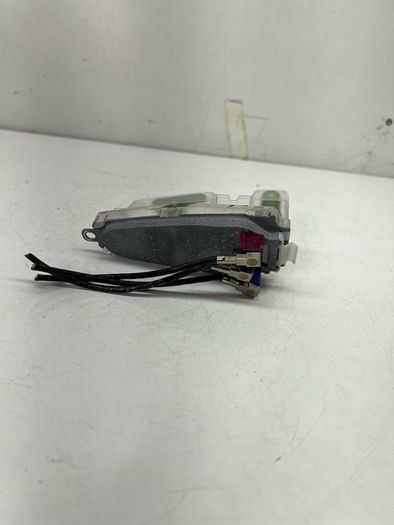 Bmw 5 Series E60 2009 5 Series Roof Antenna 6957345-02 A2l5b2s