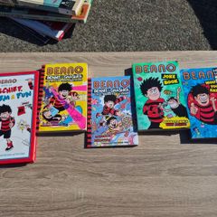 Beano books x 5