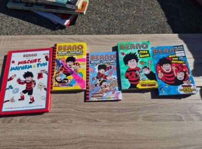 Beano books x 5