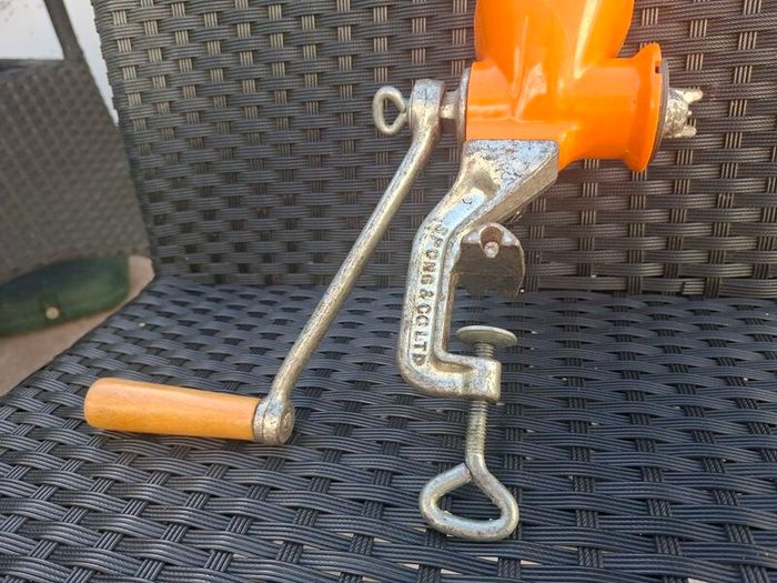 Vintage 1960's Spong & Co LTD manual tabletop mincer made in England