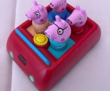 Peppa Pig Peppa's Clever Car with Lights and Sound Effects