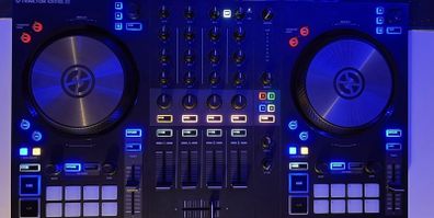 Native Instruments Traktor Kontrol S3 DJ Controller Excellent Condition