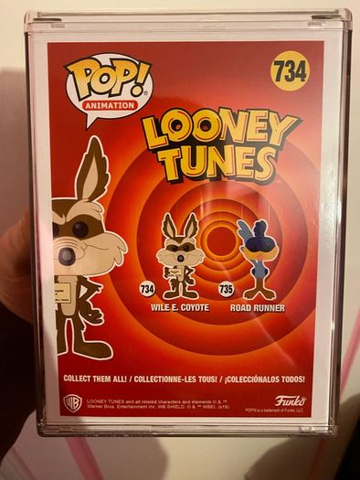 funko pop, exclusive looney tunes will e. coyote