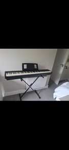 keyboard Roland FP10