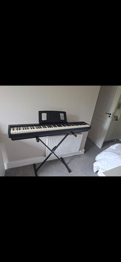 keyboard Roland FP10