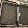 Samsonite suitcase, extendable, hard shell, like new Image 4