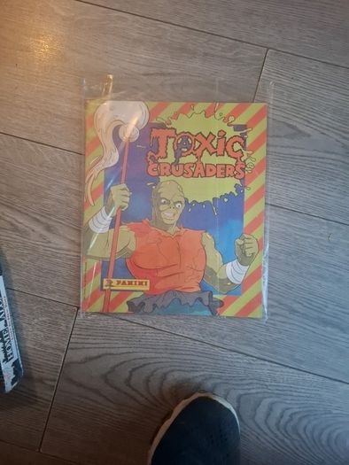 toxic crusaders sealed box 1991 100 packs of stickers and sealed sticker book