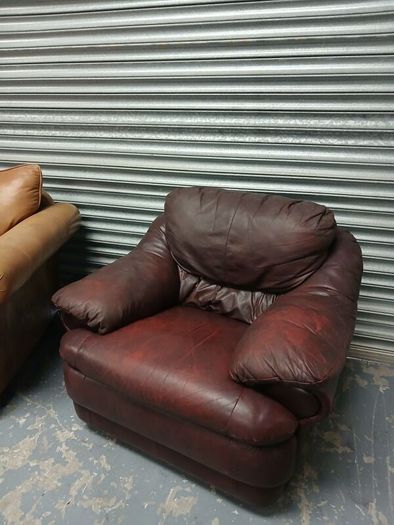 2 leather armchairs