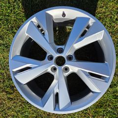 Audi Q4 Alloy Wheel 89A601025D