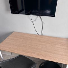 desk excellent condition