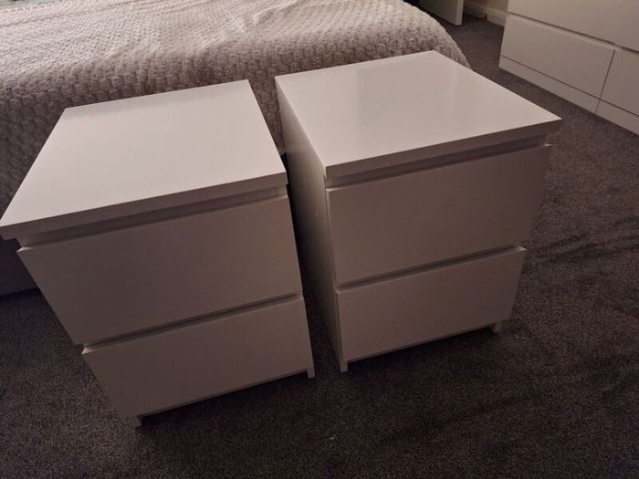 bed side drawers