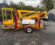 Nifty lift cherry picker
