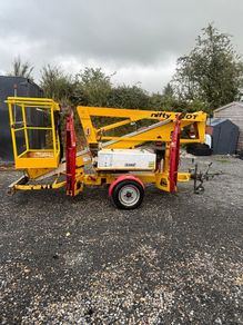 Nifty lift cherry picker