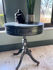 Victorian style round lamp side table