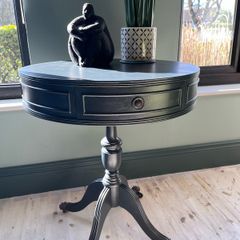 Victorian style round lamp side table