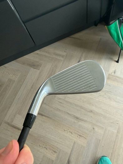 Titleist u505 4iron - upgrade shaft